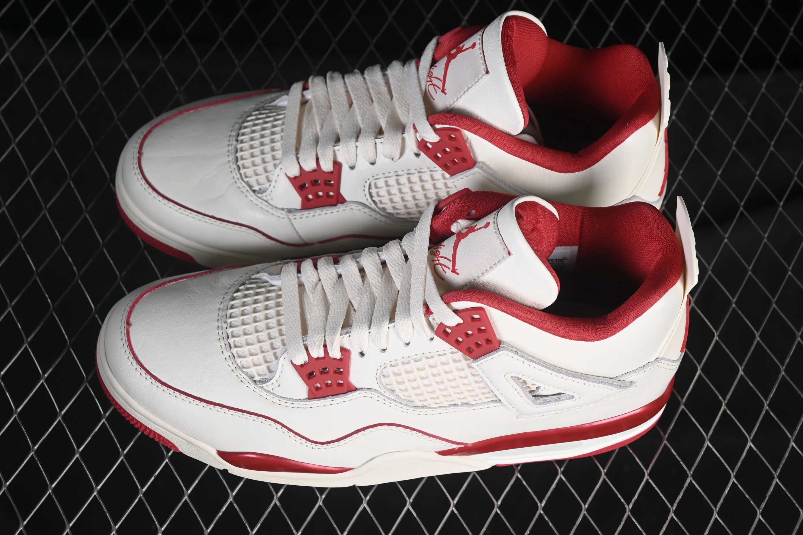 All categories Air Jordan Jordan series basketball shoes Air Jordan 4 OG version Air Jordan 4 Retro "Valentine's Day" AJ4 Joe 4 Red Valentine's Day HV0823-108
